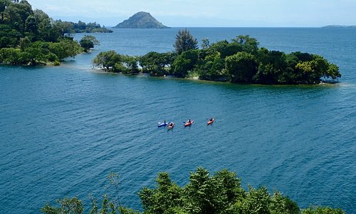 Explore Lake Kivu in Rwanda